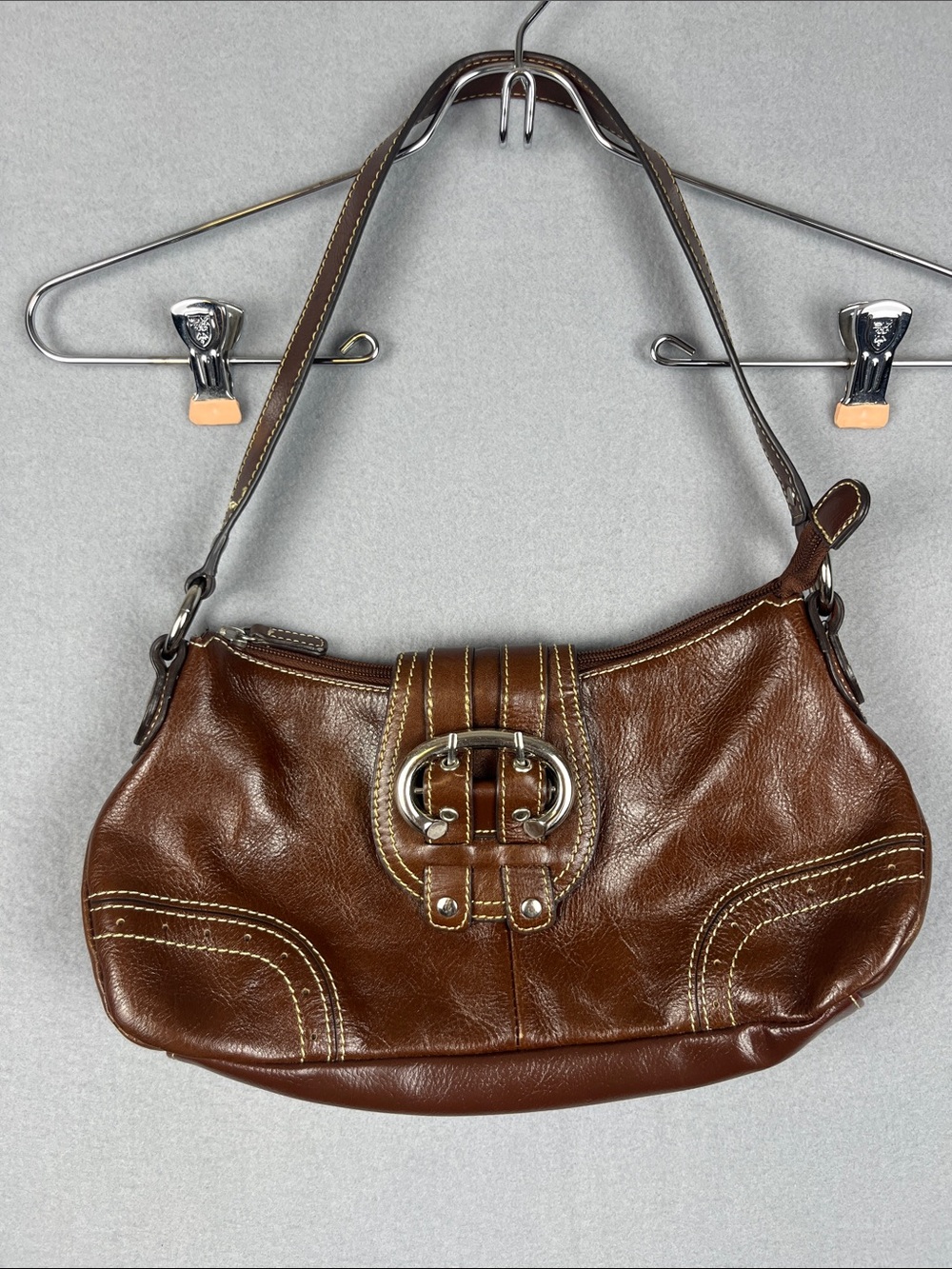 Wilson’s Leather Y2K baguette